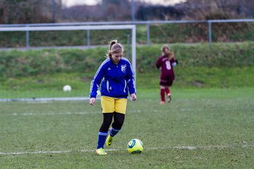 Bild 12 - B-Juniorinnen TSV Gnutz o.W. - SV Henstedt Ulzburg II : Ergebnis: ca. 5:0